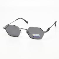 Очки унисекс солнцезащитные Matrix Polarized MV057