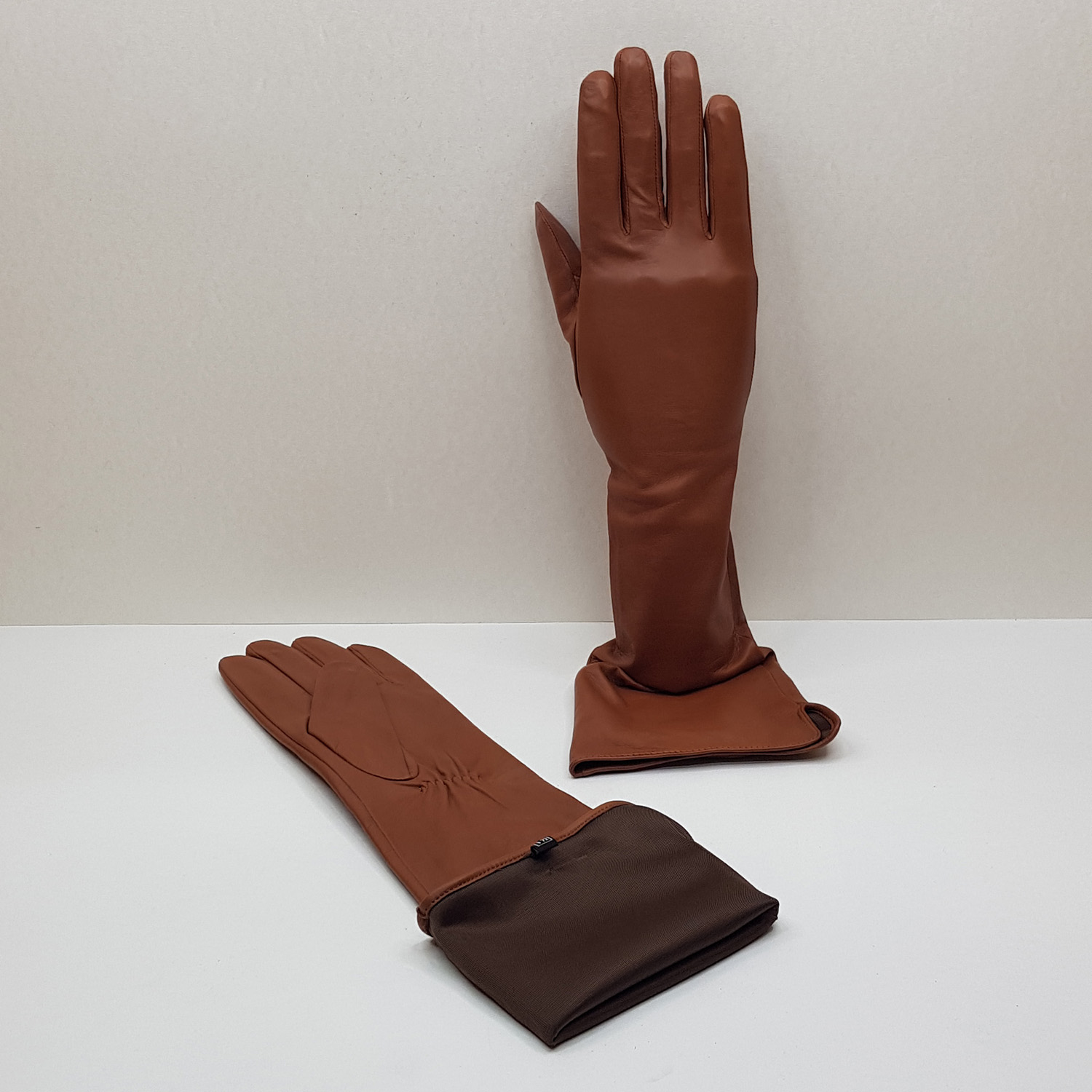 Перчатки женские кожаные с рукавом 40 см №2 (Упаковка 5 шт.)