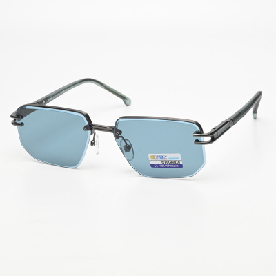 Очки уничекс солнцезащитные Matrix Polarized MV054 R175-PP54