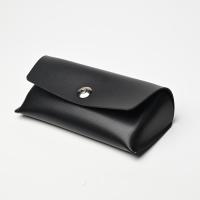 Футляр для солнцезащитных очков 066