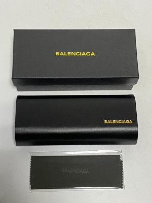 Футляр для солнцезащитных очков Replica Balenciaga черный
